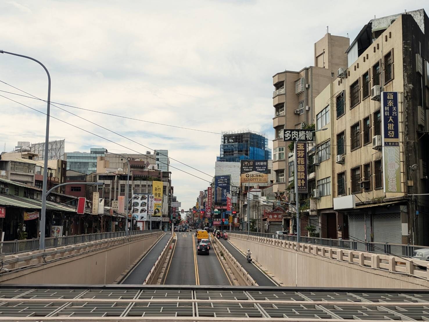 西大路地下道